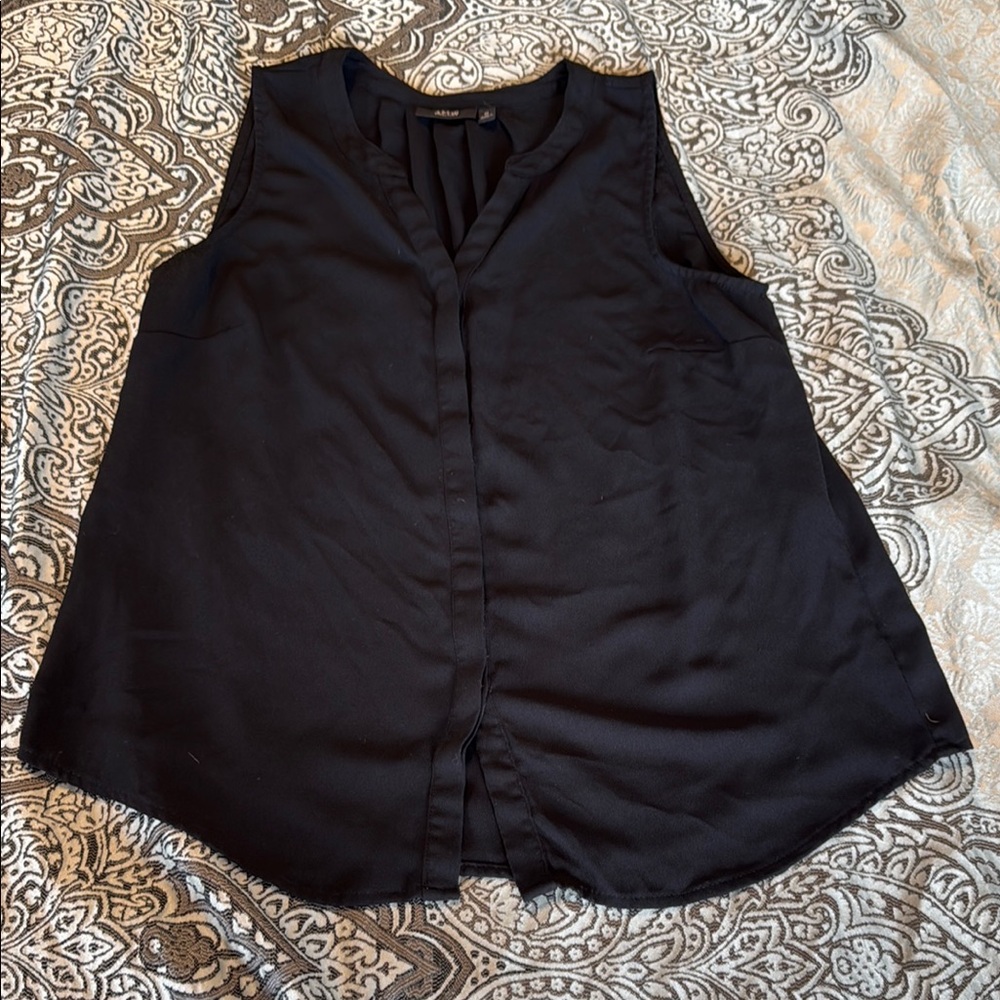 Apt. 9 Black Sleeveless Blouse